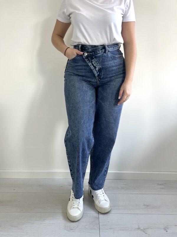 JEANS ASIMMETRICO