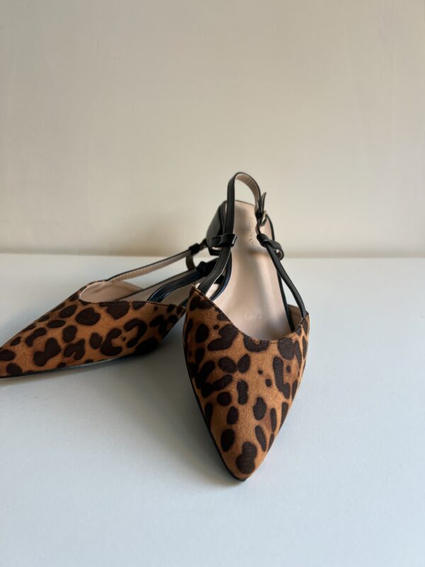 SLINGBACK LEO